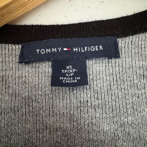 Tommy Hilfiger Women’s Long Sleeveless Cardigan Sweater Size XS Grey Color - Picture 6 of 9